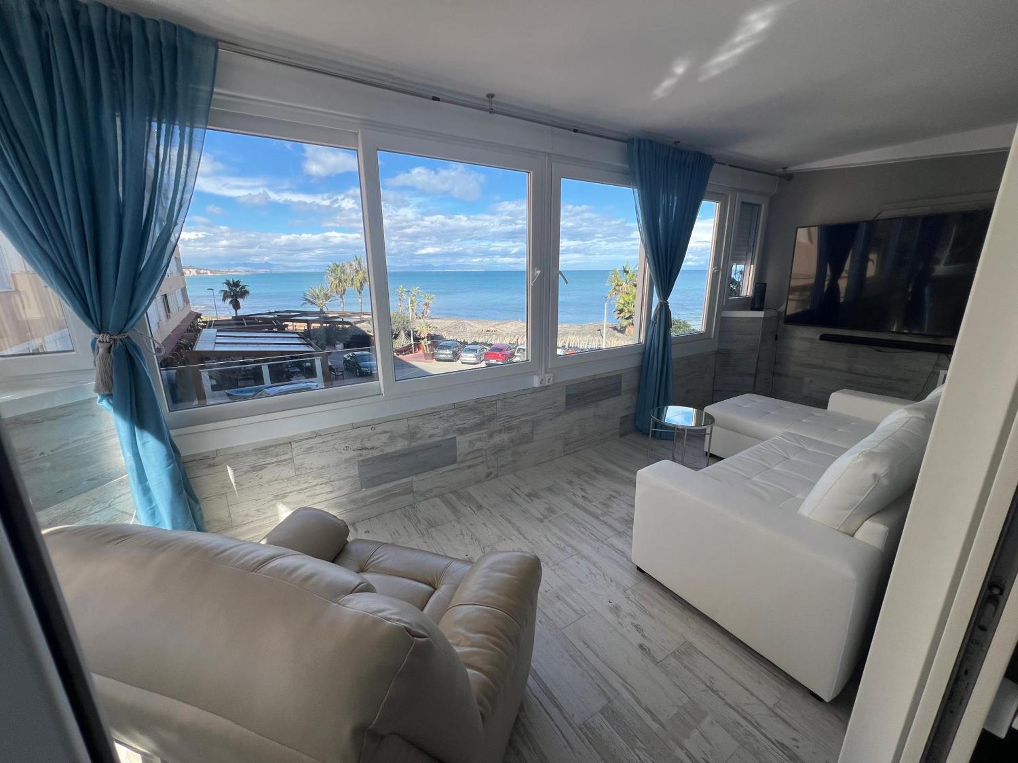 La Mata Apartment On The First Line Of The Sea Торрев'єха Екстер'єр фото